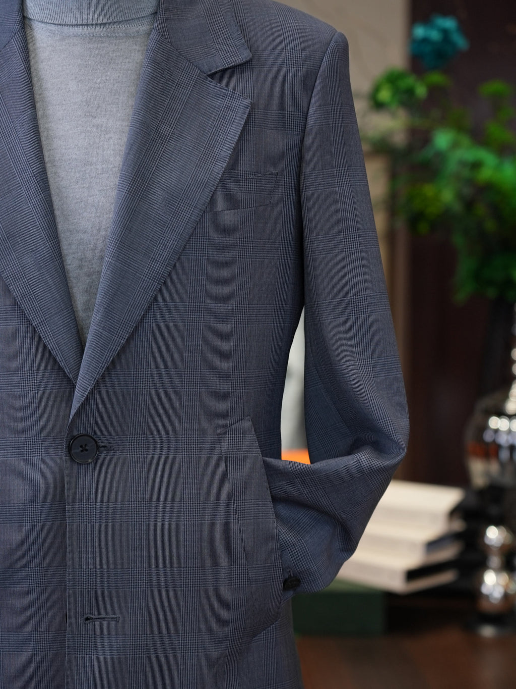 Men’s Grey Prince of Wales Check 100% Wool Overcoat Notch Lapel Mid-Length Wool Coat for Business Smart Casual