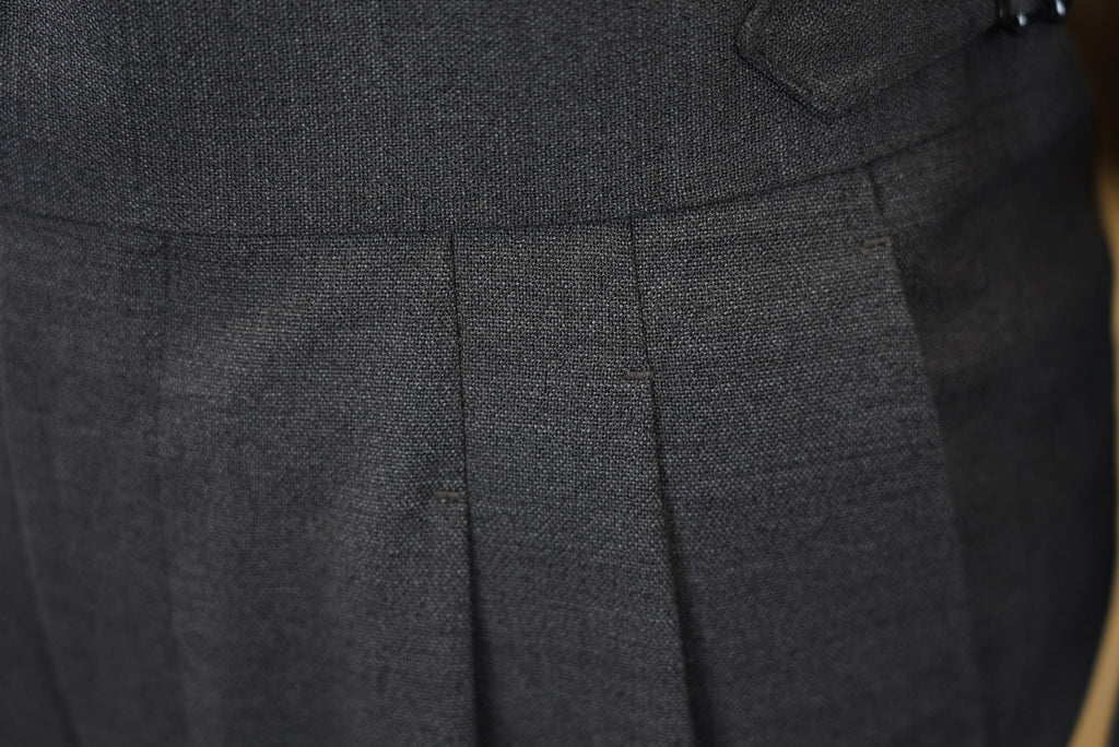 Men’s Dark Grey 100% Wool Double‑Pleat Tapered Trousers