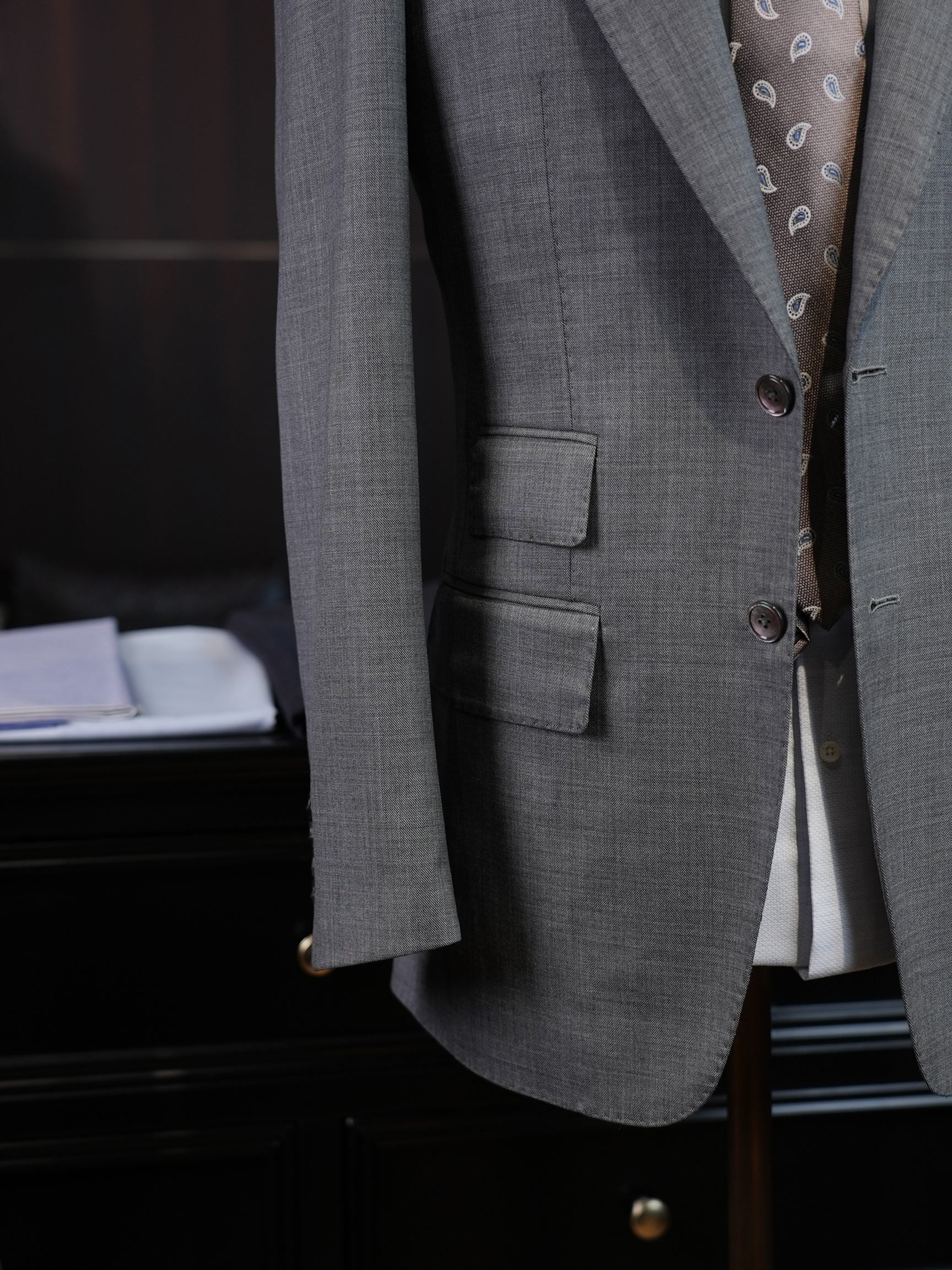 Medium Grey Plain Weave 100% Pure Wool Two-Piece Suit Jacket, Peak Lapel Formal Blazer for Asian Gentlemen