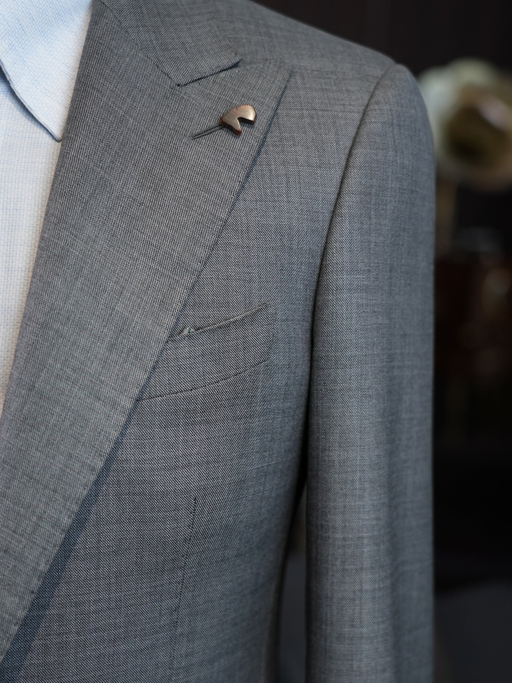 Medium Grey Plain Weave 100% Pure Wool Two-Piece Suit Jacket, Peak Lapel Formal Blazer for Asian Gentlemen