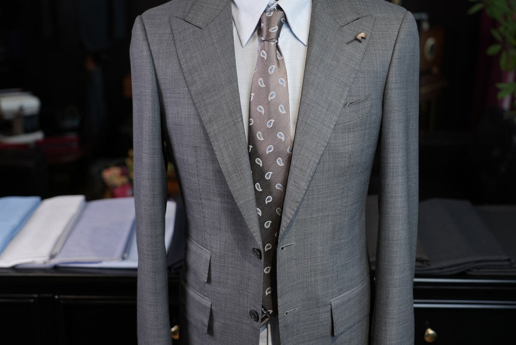 Medium Grey Plain Weave 100% Pure Wool Two-Piece Suit Jacket, Peak Lapel Formal Blazer for Asian Gentlemen