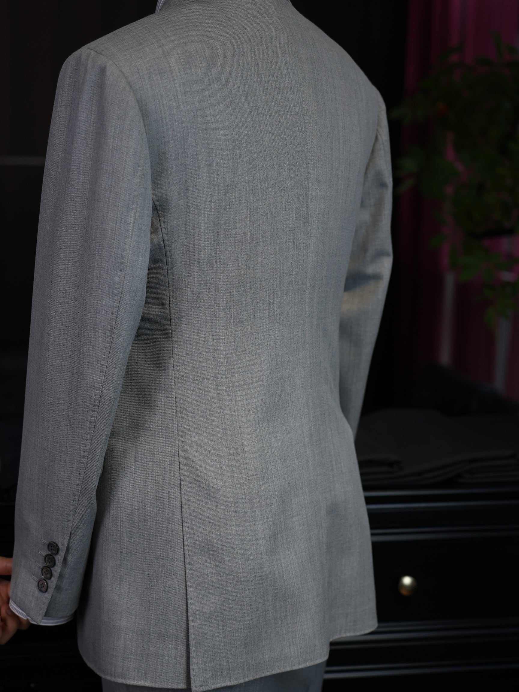 Grey flannel wool double-breasted six-button single blazer