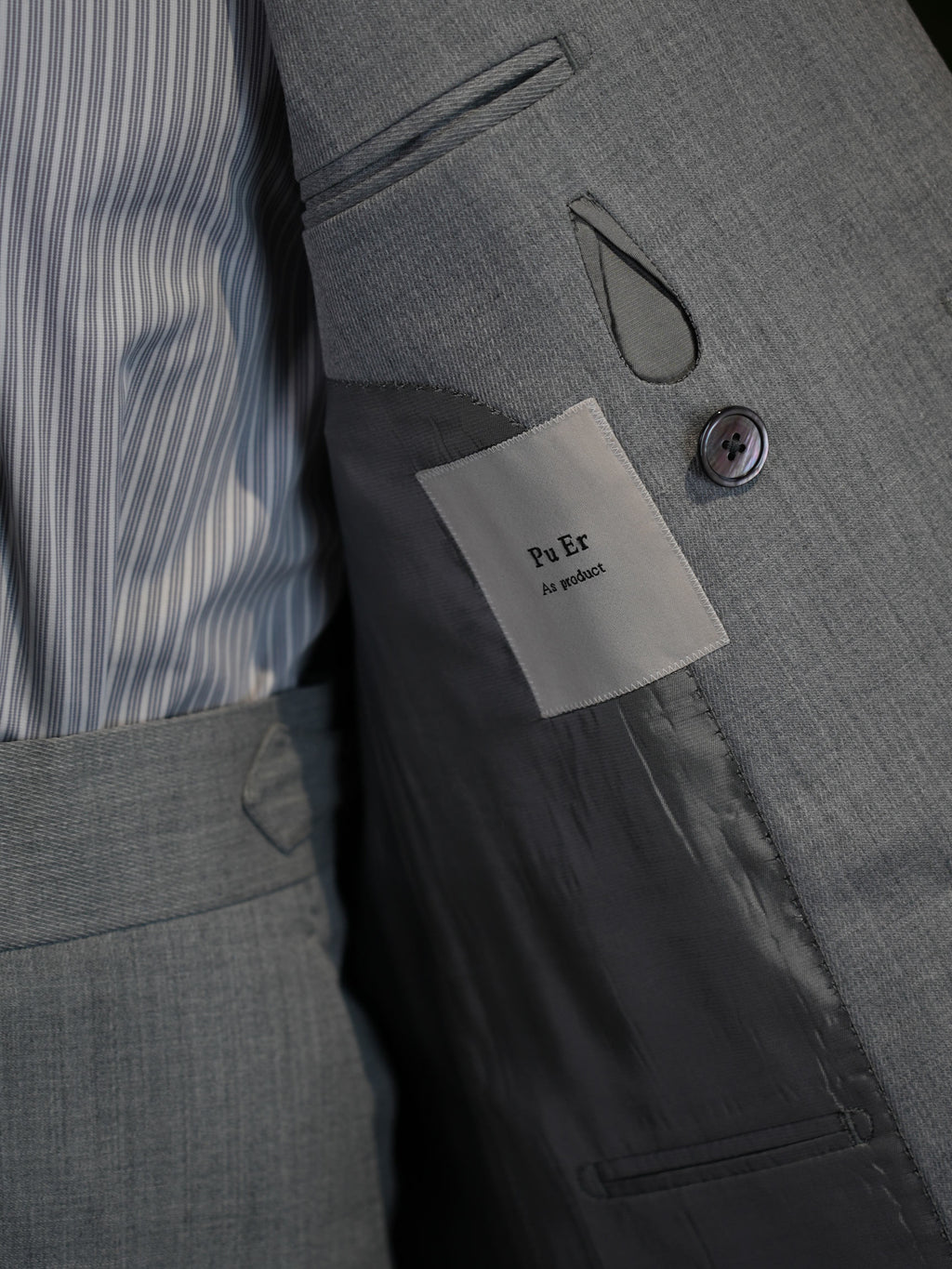 Grey flannel wool double-breasted six-button single blazer