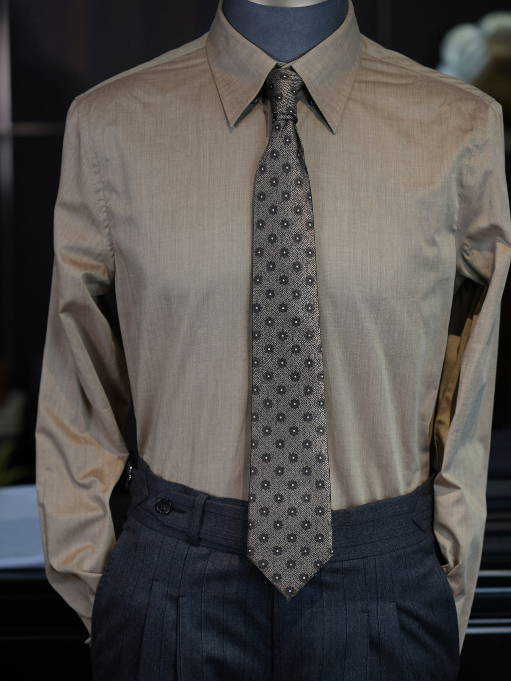 Men’s Business‑Casual Khaki 100% Cotton Long‑Sleeve Dress Shirt