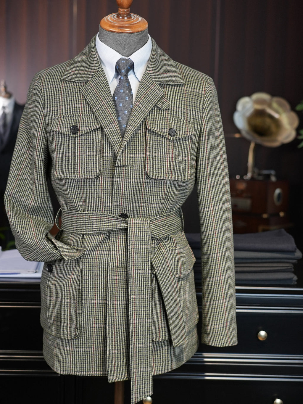 Vintage Green Tweed 100% Pure Wool Safari Jacket | Bespoke Cut for Athletic Broad Shoulders