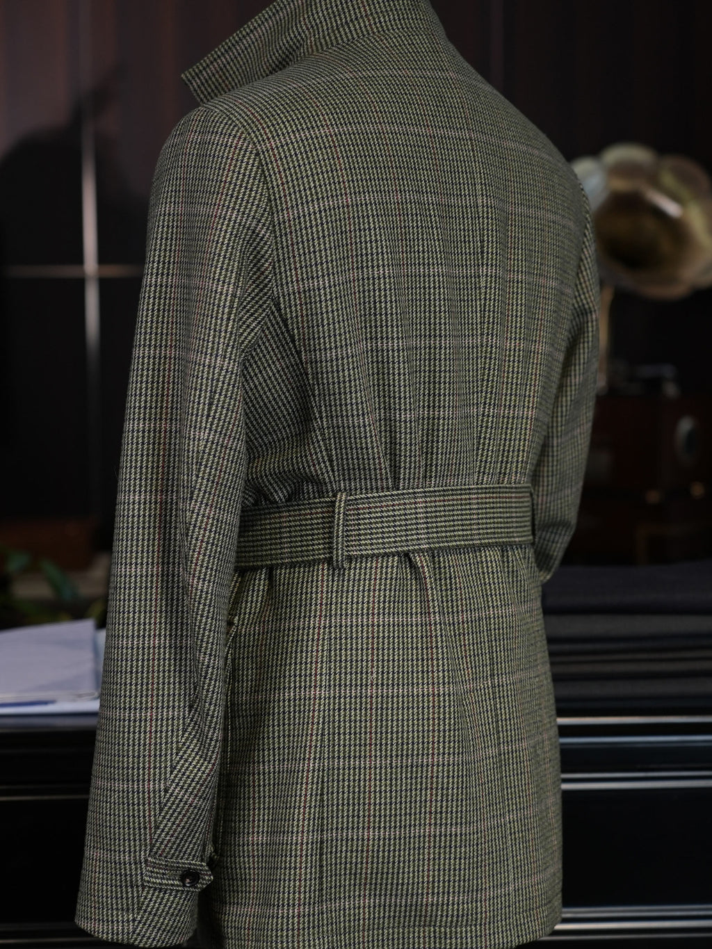 Vintage Green Tweed 100% Pure Wool Safari Jacket | Bespoke Cut for Athletic Broad Shoulders