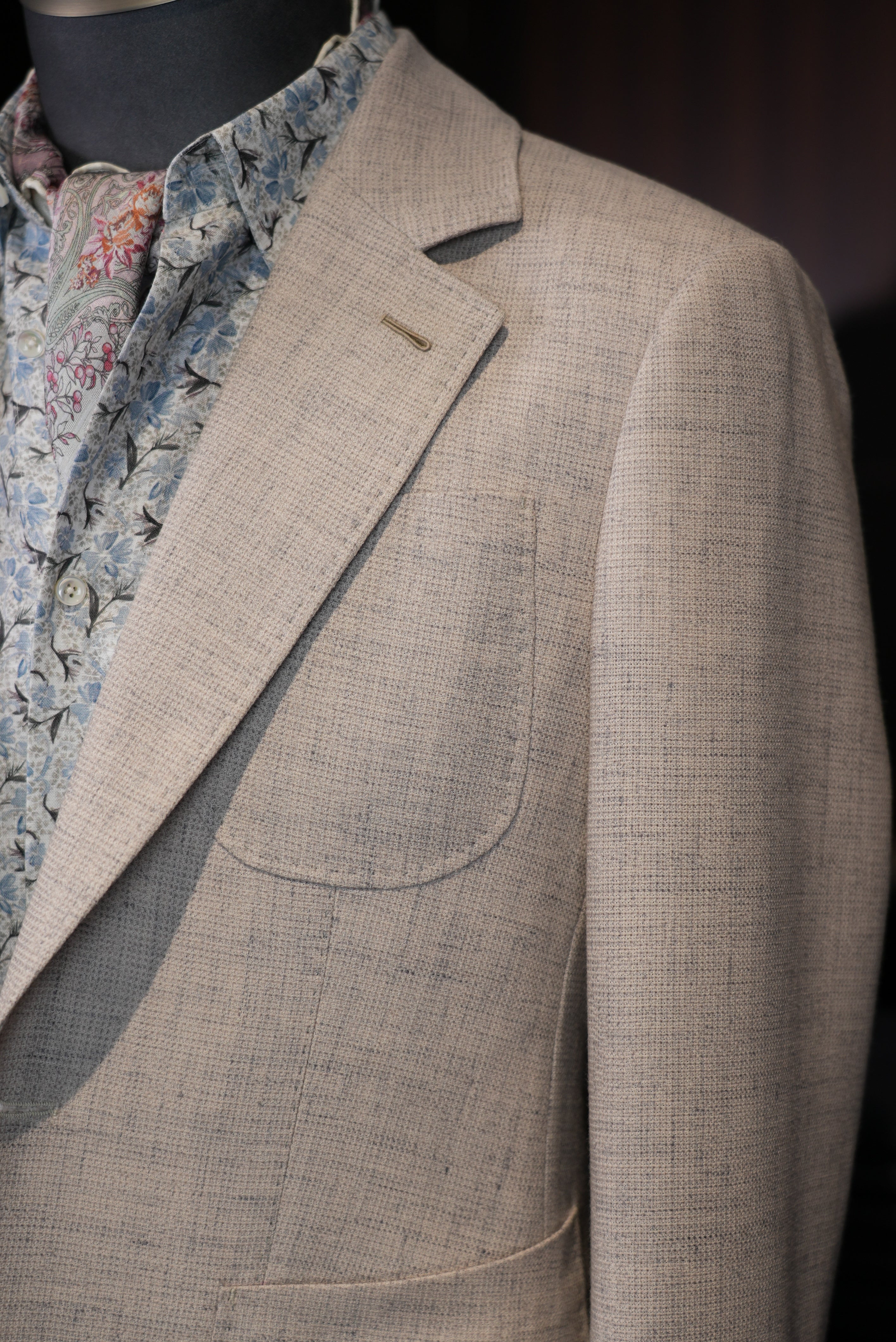Italian imported beige woven texture patch pocket single blazer