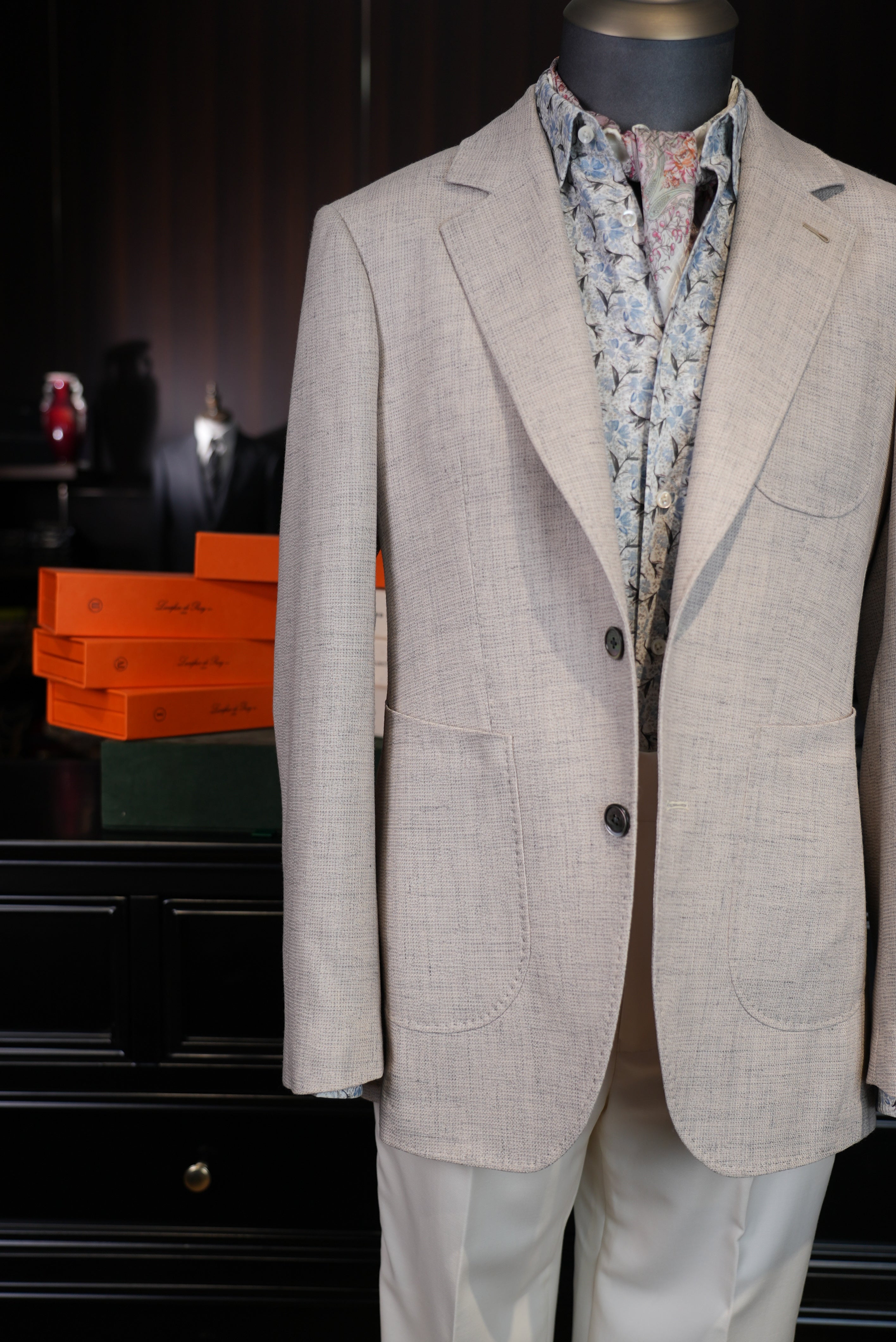 Italian imported beige woven texture patch pocket single blazer