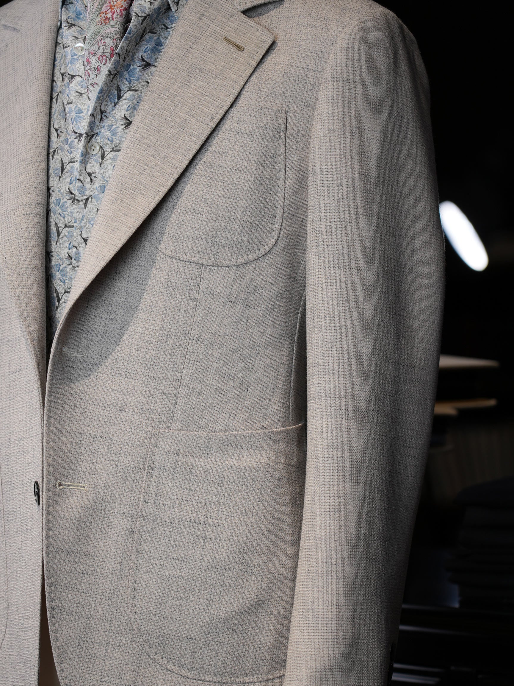 Italian imported beige woven texture patch pocket single blazer