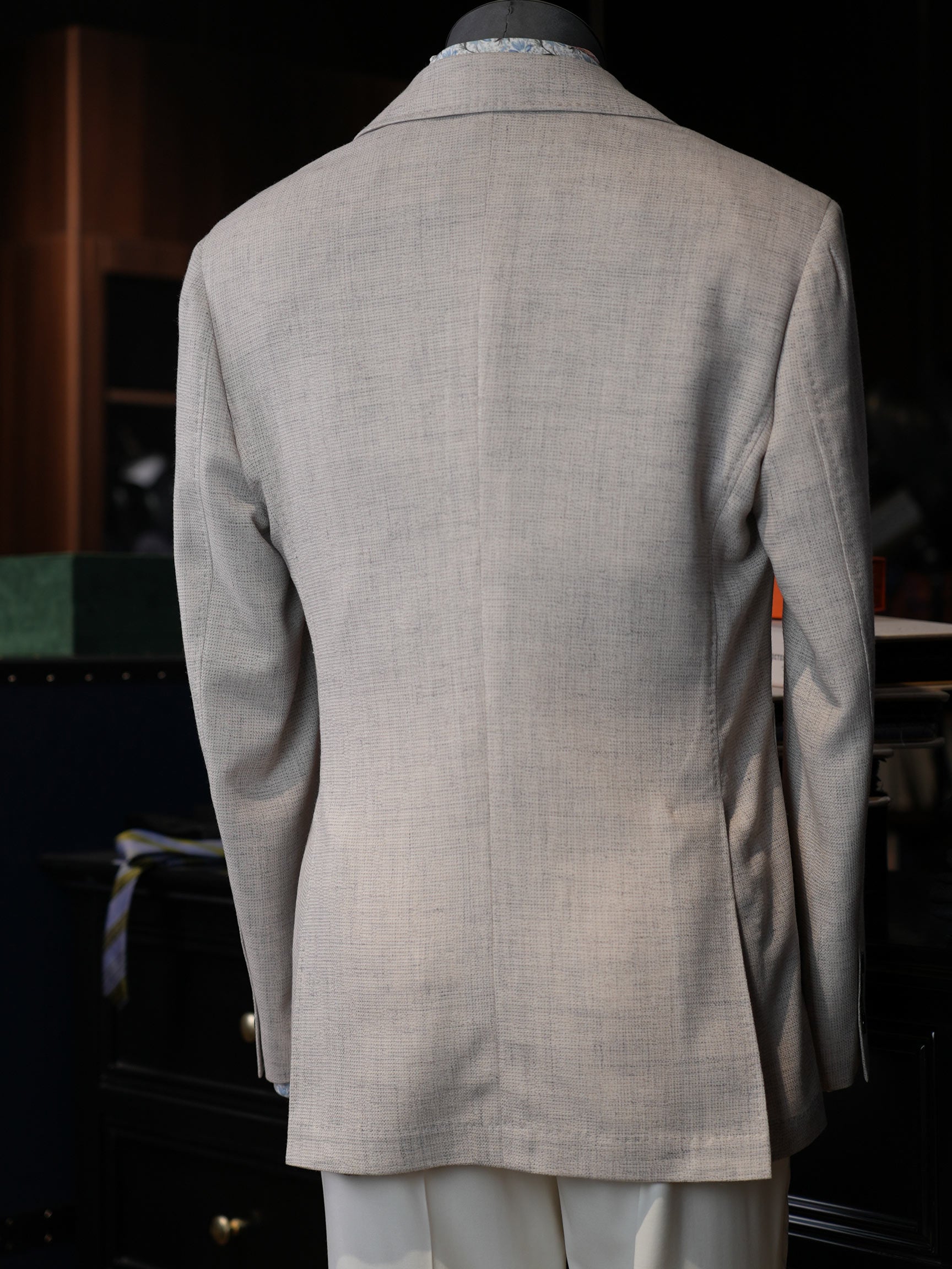 Italian imported beige woven texture patch pocket single blazer