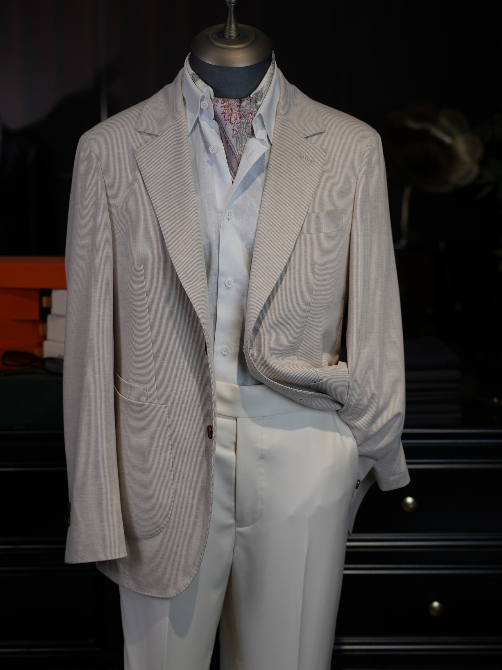 Light apricot ribbed knit casual blazer