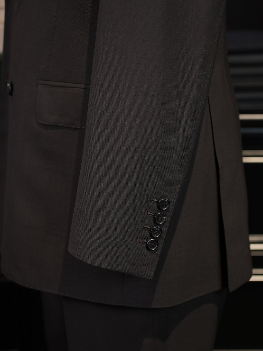 Men's Dark Brown Double-Breasted Peak Lapel Sport Coat | 100% Pure Wool Blazer