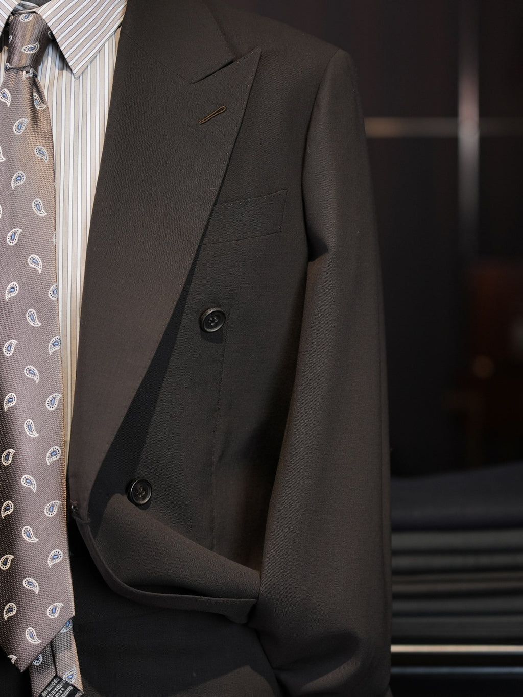 Men's Dark Brown Double-Breasted Peak Lapel Sport Coat | 100% Pure Wool Blazer
