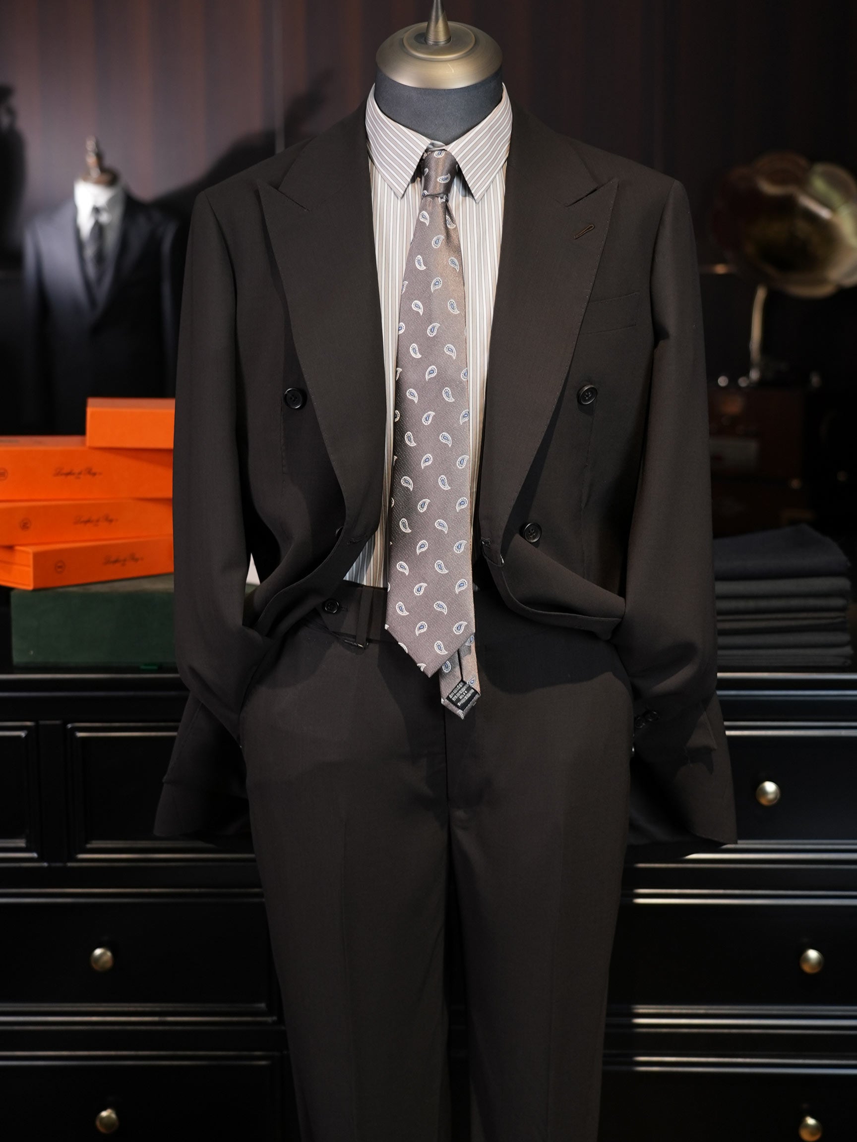 Men's Dark Brown Double-Breasted Peak Lapel Sport Coat | 100% Pure Wool Blazer