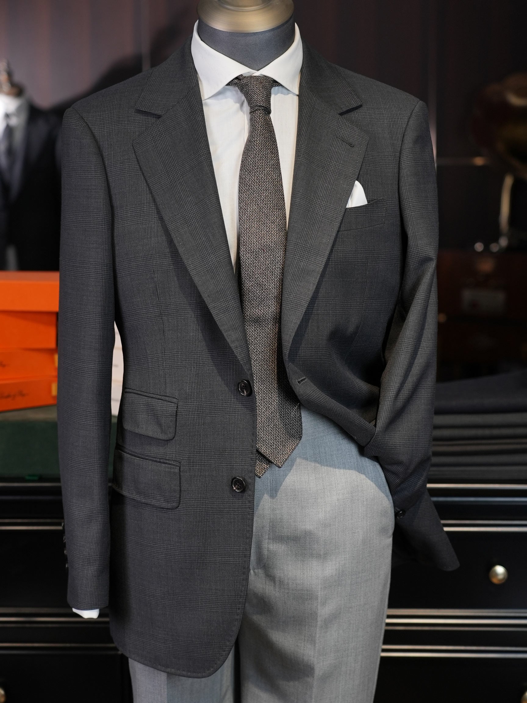 Men's Dark Grey Prince of Wales Check Sport Coat | Notch Lapel 100% Pure Wool Blazer