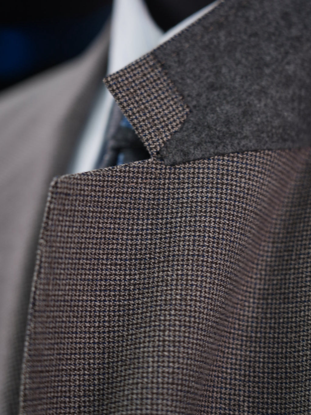 Grey-brown wool double-breasted blazer with subtle pattern