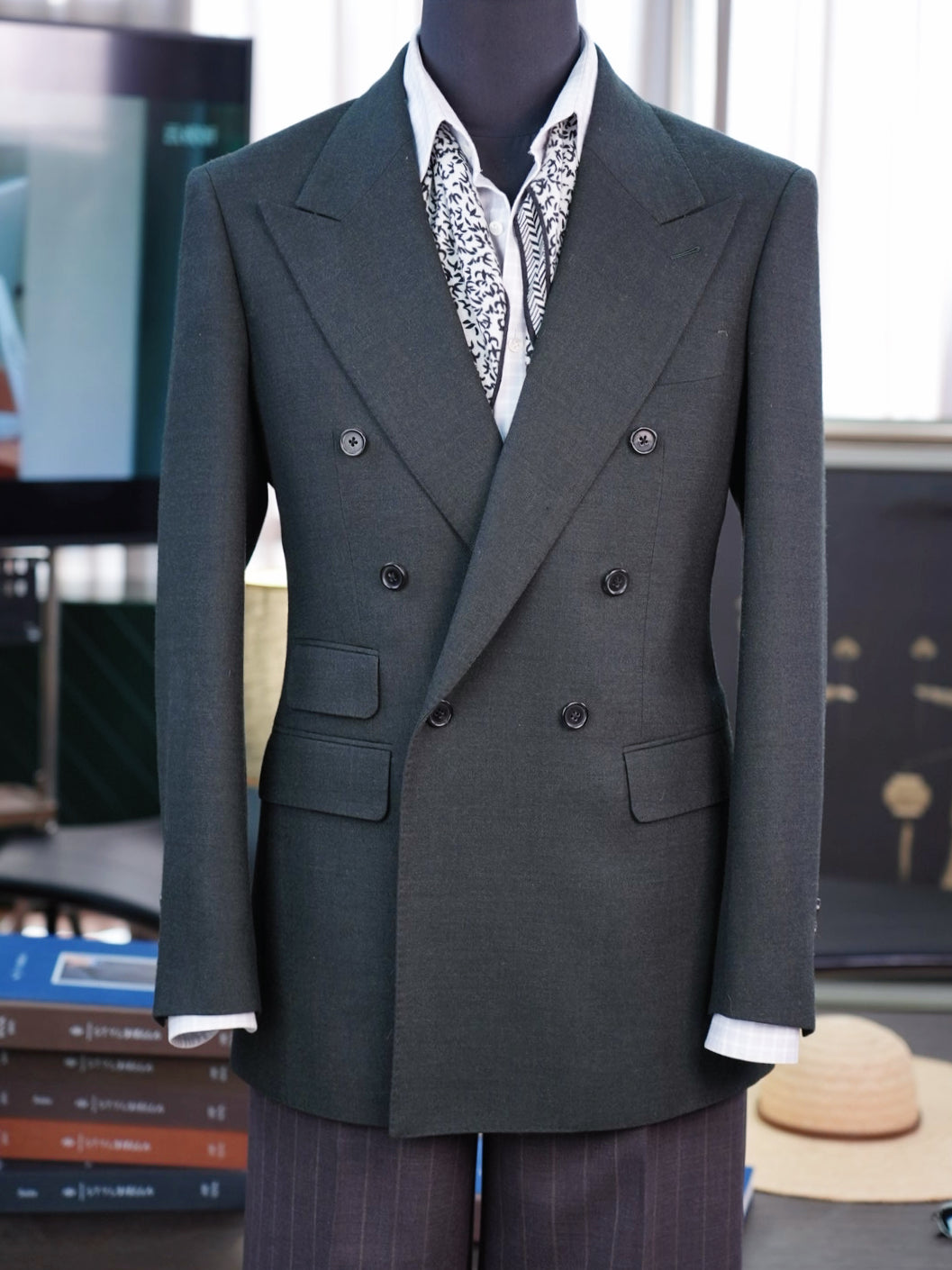 Dark green 100% wool flannel single blazer