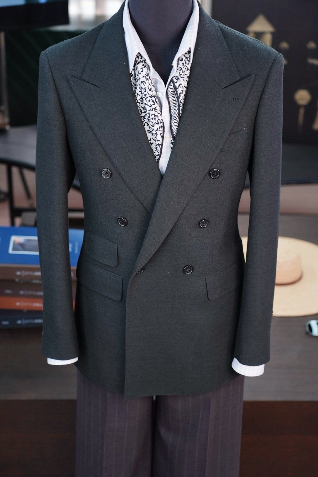 Dark green 100% wool flannel single blazer