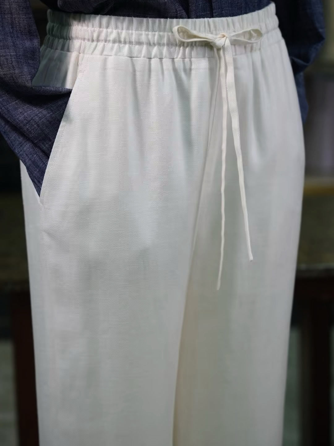 Men’s Off‑White Slub Linen‑Lyocell Drawstring Waist Casual Trousers