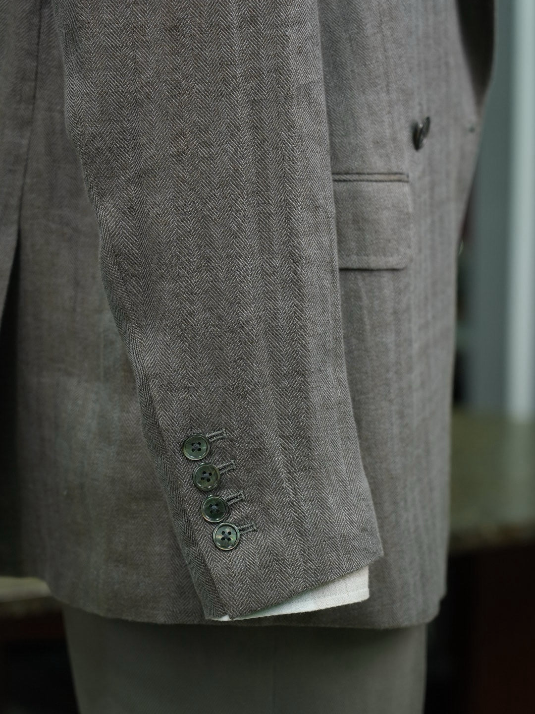 Grey-green linen herringbone double-breasted single-breasted suit