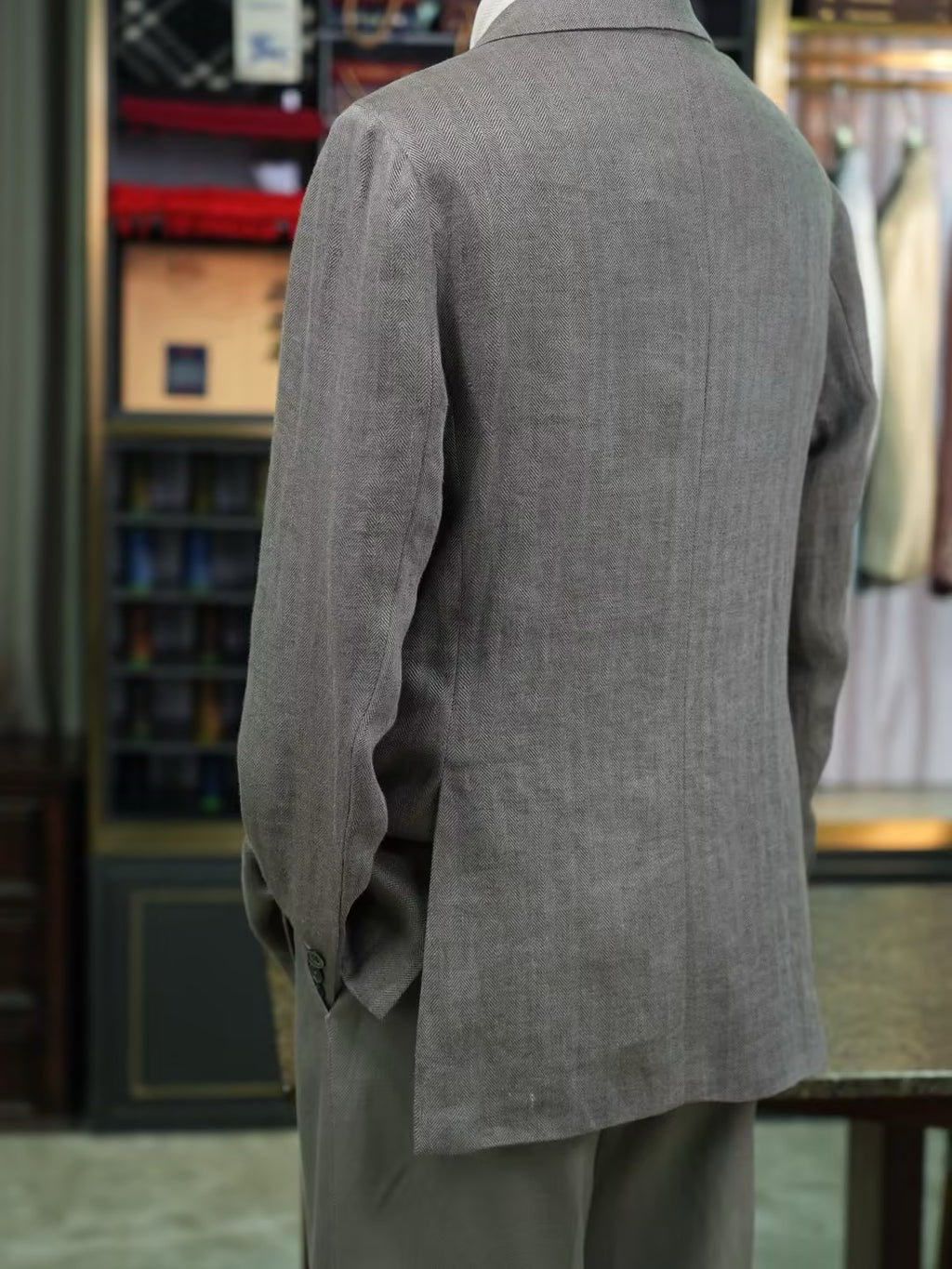 Grey-green linen herringbone double-breasted single-breasted suit